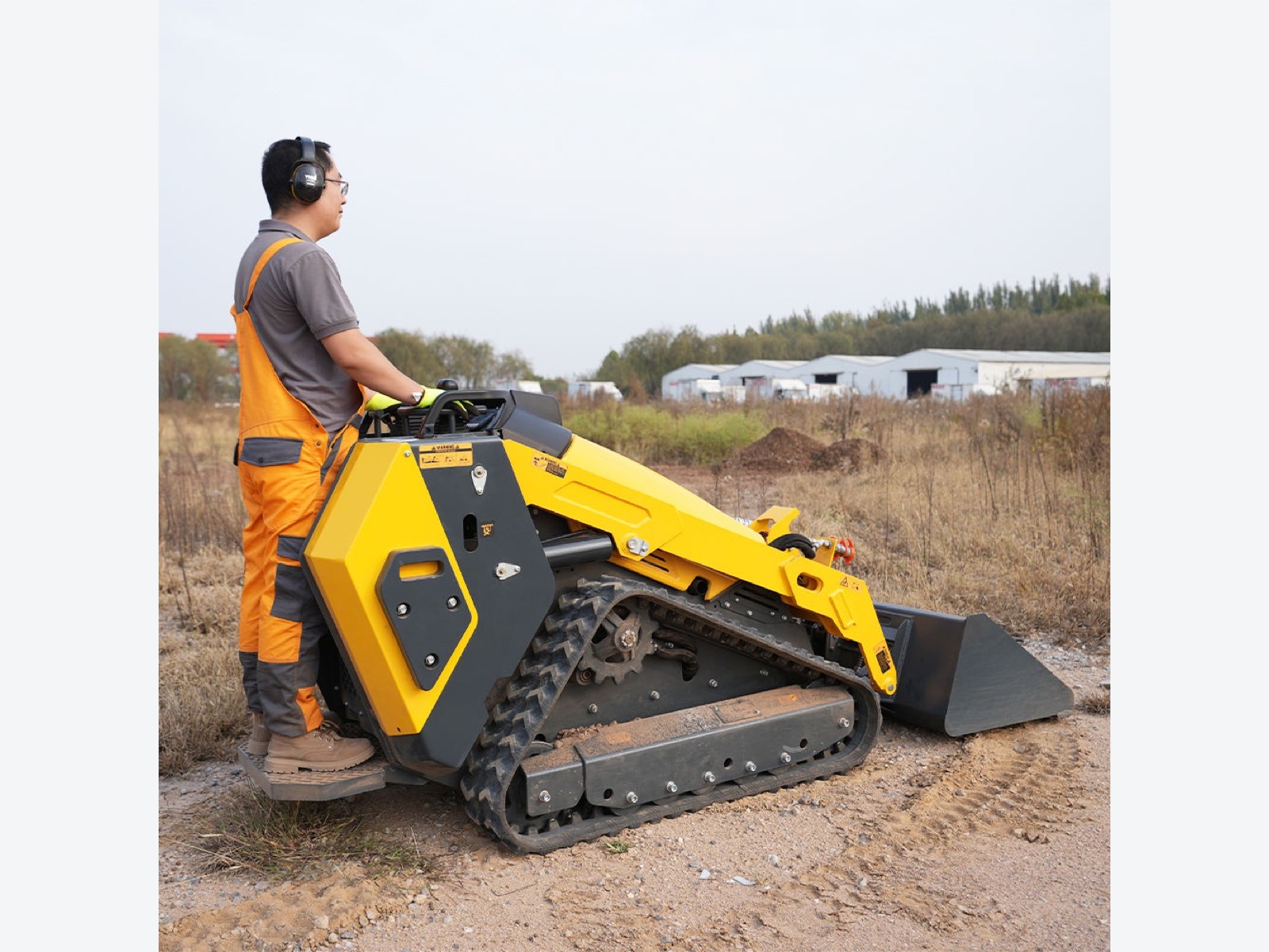 Loaders & Handling